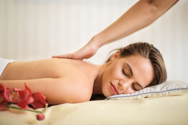 massage-femme-horizontal-web.jpg